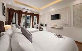 Trangtrang Premium Hotel & Sky Bar